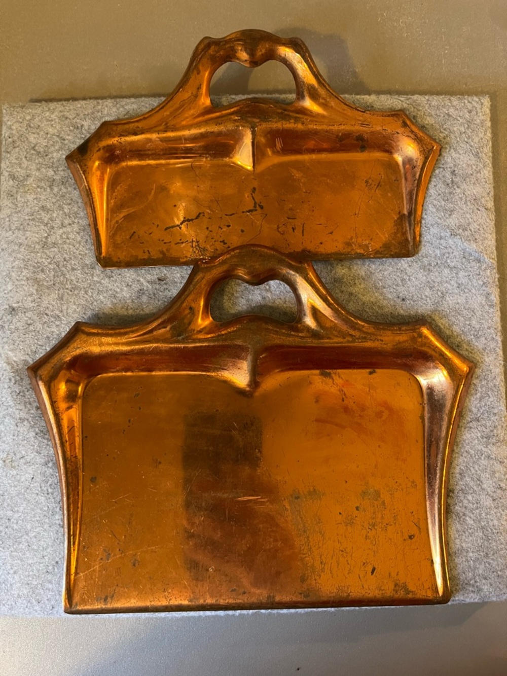 Manning Bowman & Co Copper Metal Dustpan Tray Crumb Catcher USA Vintage